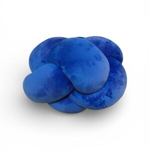 Home essentials blue knot small toss pillow unused